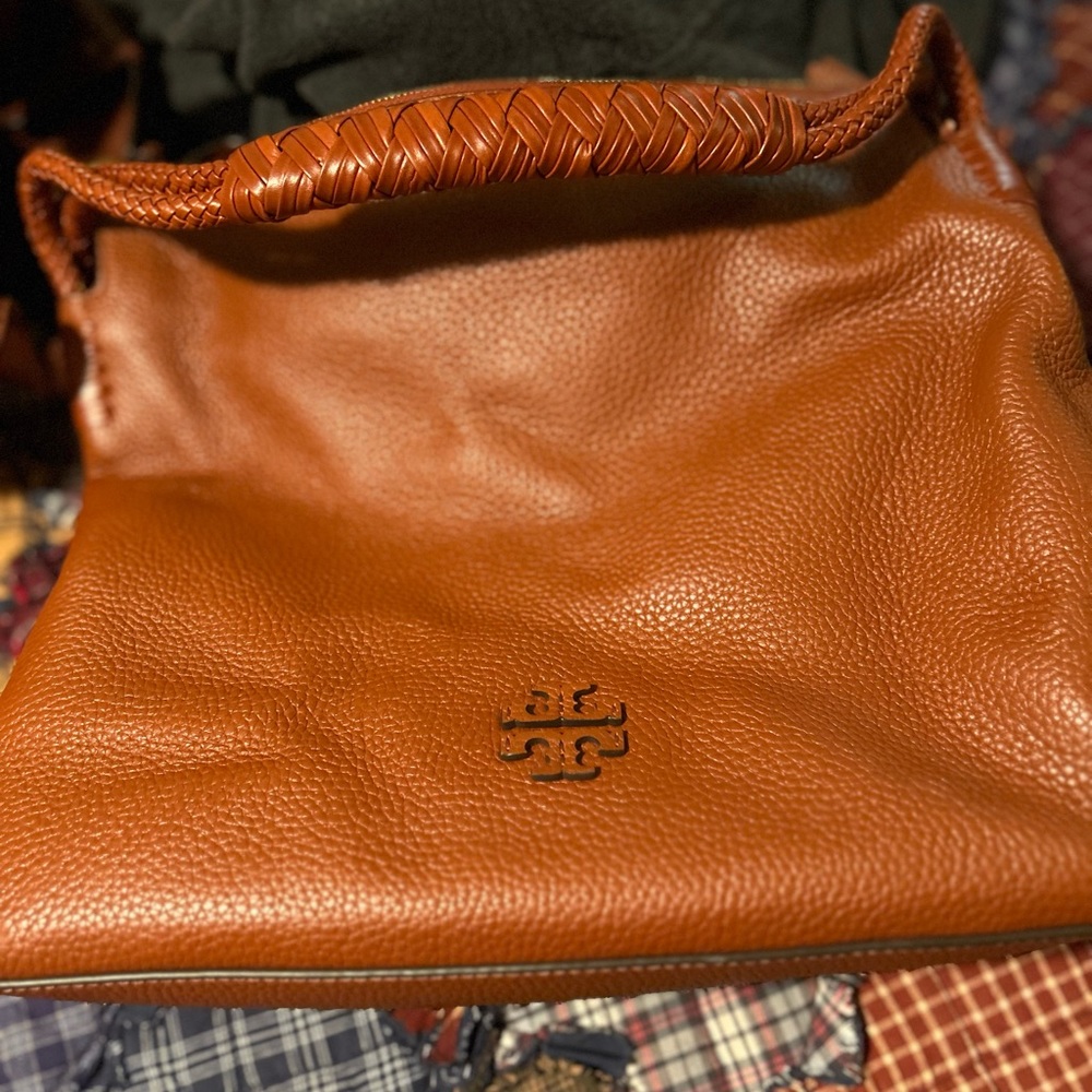 Tory Burch braided strap hobo like new.